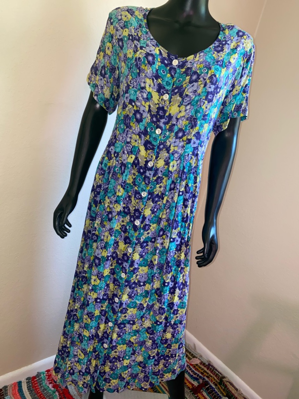 Vintage Floral Button-Front Midi Dress Tie Back Strings in Teal & Purple